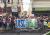 Calçadão do centro de Araranguá é palco para manifestação pela educação