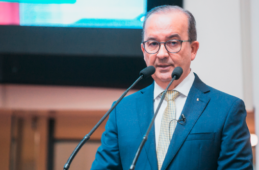 Como pensa o governador Jorginho Mello