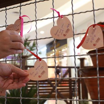 Center Shopping cria ambiente para apaixonados declararem seu amor