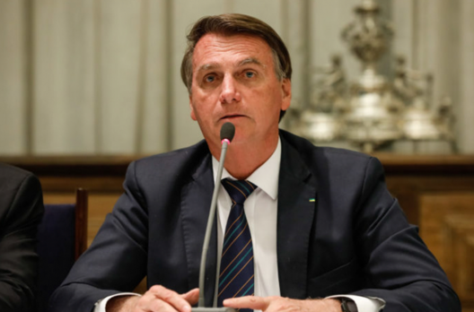 Bolsonaro diz que está na UTI, mas não morreu 