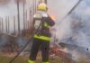 Casa de madeira é consumida por incêndio em São João do Sul