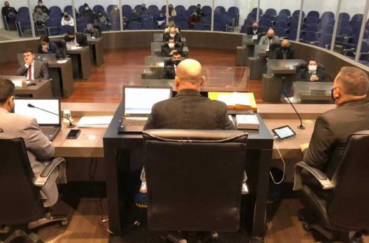 Ruídos políticos: Formação da nova mesa diretora da Câmara de Araranguá causa descon...