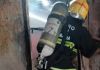 Bombeiros combatem incêndio em estufa de fumo no interior de Timbé do Sul