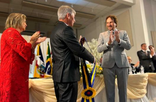 Mais 4 anos de trabalho: Posses marcam o primeiro dia do ano