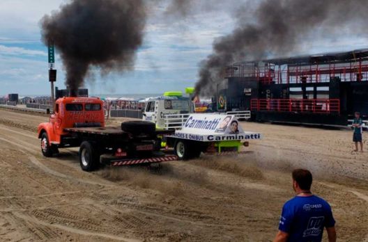 (VIDEO) Aguardando decisão: Impasse para a realização da arrancada de caminhões do Arr...