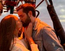 Matteus Amaral vive fim de semana romântico com voo de balão em Praia Grande (SC)