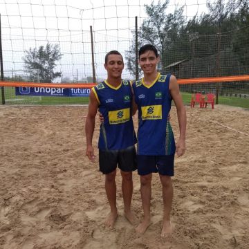 Clima não parou as duplas do Sub 18 