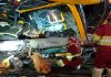 Ônibus de turismo tomba ao sair da pista na BR-101 e deixa uma morte