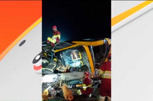 Acidente entre Laguna e Imbituba: ônibus bate na BR-101 e deixa homem morto, além de oit...
