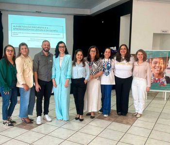 Seminário destaca práticas e saberes na educação em Araranguá