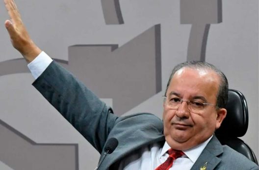 Jorginho muda discurso e deixa o jogo aberto