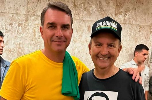 Jorginho endossa nome de Flávio Bolsonaro