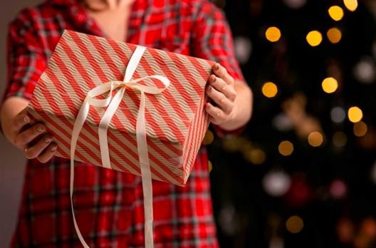 Amanhã é Sábado Mais em Araranguá: comércio aberto até às 17h e domingo horário es...