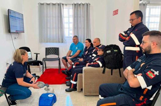 Equipe do SAMU de Balneário Arroio do Silva participa de capacitação