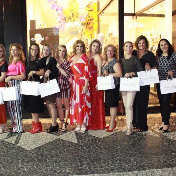 Monalisa Modas promove coquetel fashion para as Debutantes 2019 do Grêmio Fronteira