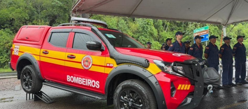 Viatura Auto Resgate é entregue e reforça estrutura do Co...