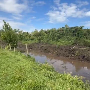 SAMAE acompanha trabalho de limpeza e desobstrução do Açude Mané Angélica