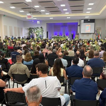Câmara de Vereadores de Araranguá realiza a 24ª edição do Troféu Alzira Rabelo Elias e presta homenagem às mulheres