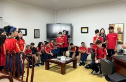 Estudantes do Sesc visitam a Prefeitura