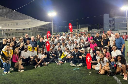 Amigos do Jervis conquistam a Taça Postos Rizzotto do Futebol Sintético