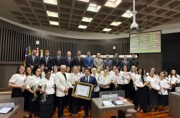 Câmara de Araranguá concede Moção de Reconhecimento ao Círculo de Oração das Assemb...