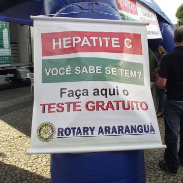Rotary Club faz campanha contra Hepatite no Calçadão