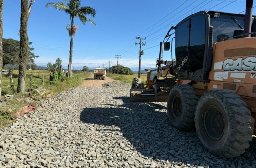 Pavimentação avança na Boca do Pique com investimento de R$ 4 milhões