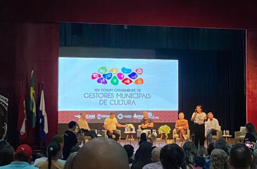 Sombrio e Araranguá marcam presença no XIV Fórum Catarinense de Gestores Municipais de ...