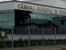 Sessão na Câmara de Araranguá termina em discussão entre vereadores