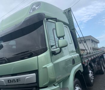 Caminhão roubado em SP é encontrado em Araranguá com sinais de adulteração