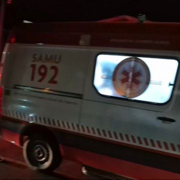 Idoso de 65 anos fica ferido após colisão frontal em Balneário Arroio do Silva