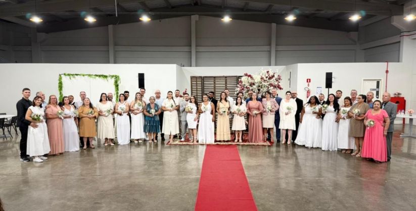 Amor oficializado: 21 casais dizem “sim” em casamento coletivo no Arroio do Silva