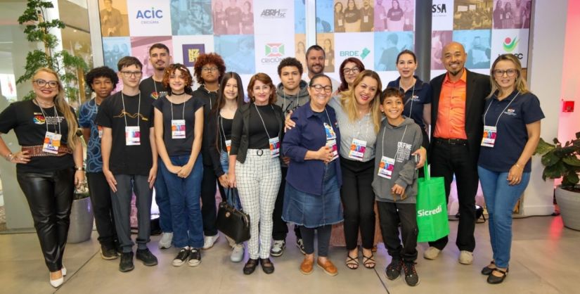 Fórum Internacional de Inovação Social da Abadeus projeta Criciúma como polo de governança e inovação