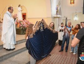 Santuário Nossa Senhora Mãe dos Homens dá início à programação da padroeira com missa e apresentação de manto