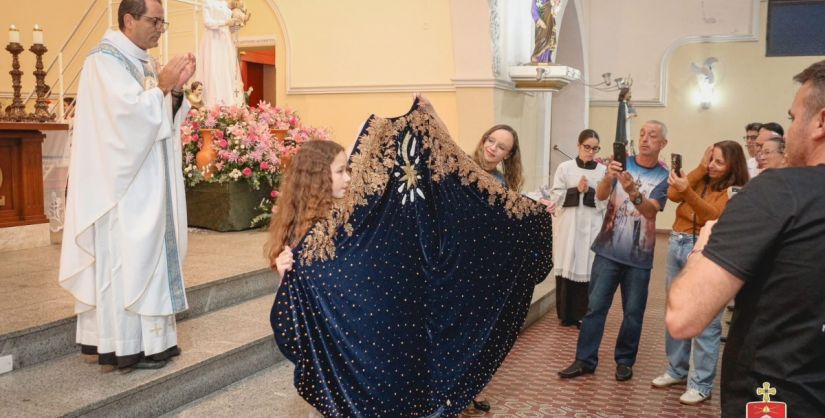 Santuário Nossa Senhora Mãe dos Homens dá início à programação da padroeira com missa e apresentação de manto