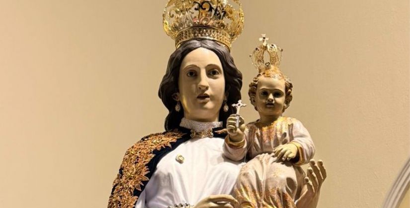 Coroação da padroeira, relatos de milagres e procissão por bairros marcam festa de Nossa Senhora Mãe dos Homens em Araranguá