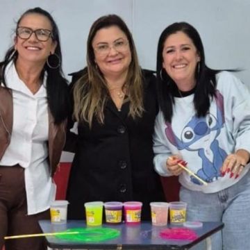 Capacitação em linguagem e fala na primeira infância 