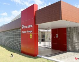 Professores da AFASC iniciam greve em Criciúma após impasse sobre piso salarial