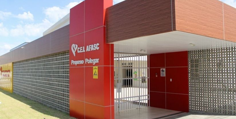 Professores da AFASC iniciam greve em Criciúma após impasse sobre piso salarial