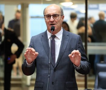 PL de Zé Milton em apoio aos produtores de mel vai à votação na Alesc Itinerante em Araranguá
