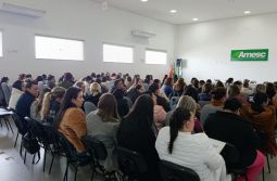 Semana da Enfermagem reúne profissionais da região