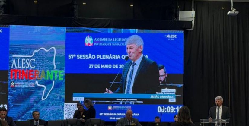 Presidente Paulinho Souza destaca investimentos em Araranguá durante Sessão Itinerante da Alesc