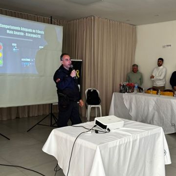 Maio Amarelo conscientiza alunos sobre segurança no trânsito