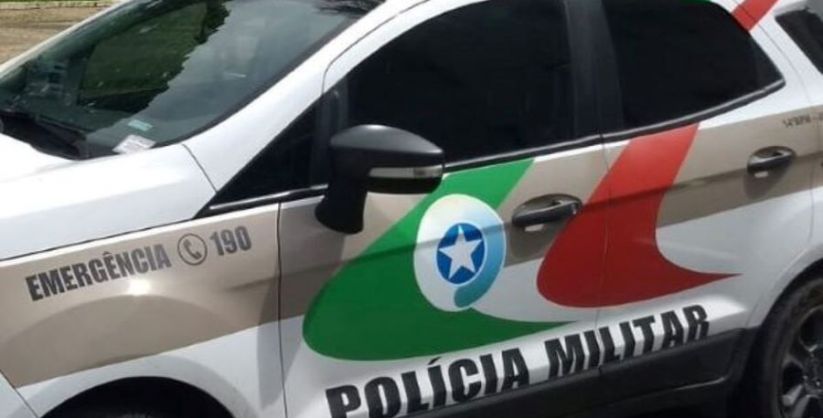 Criança de 3 anos é agredida com cintadas e pai acaba preso em Sombrio