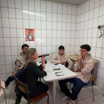 Estudantes de São João do Sul criam rádio escolar