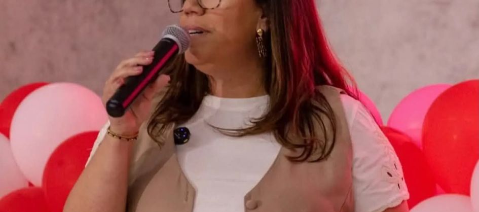 Morre a jornalista Cris Freitas aos 52 anos em Nova Veneza