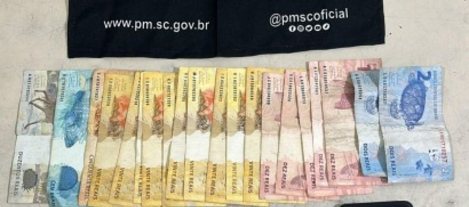 Após tentativa de fuga, homem é preso com drogas e dinhei...