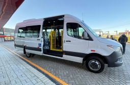 Maracajá recebe van adaptada para fortalecer o transporte de pacientes da Saúde