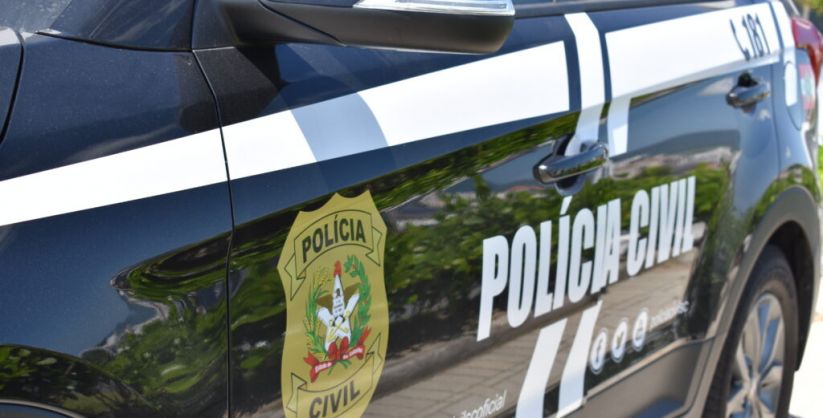 Polícia Civil e Receita Federal realizam fiscalização no Centro de Distribuição dos Correios em Araranguá