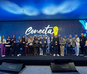 Gestor da CDL Araranguá conquista prêmio do Programa Escala durante o Conecta FCDL, em Itá